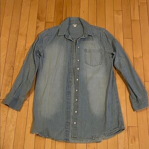 Aerie Size Small Denim Button-Up Shirt